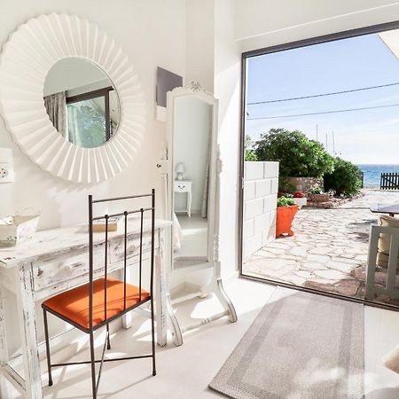 Louiza Apartments Agios Gordios  Extérieur photo