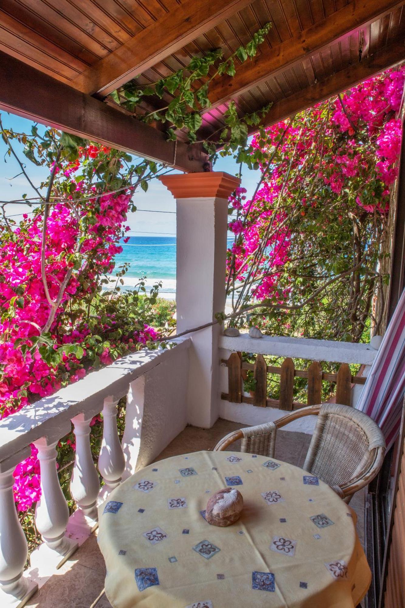 Louiza Apartments Agios Gordios  Extérieur photo