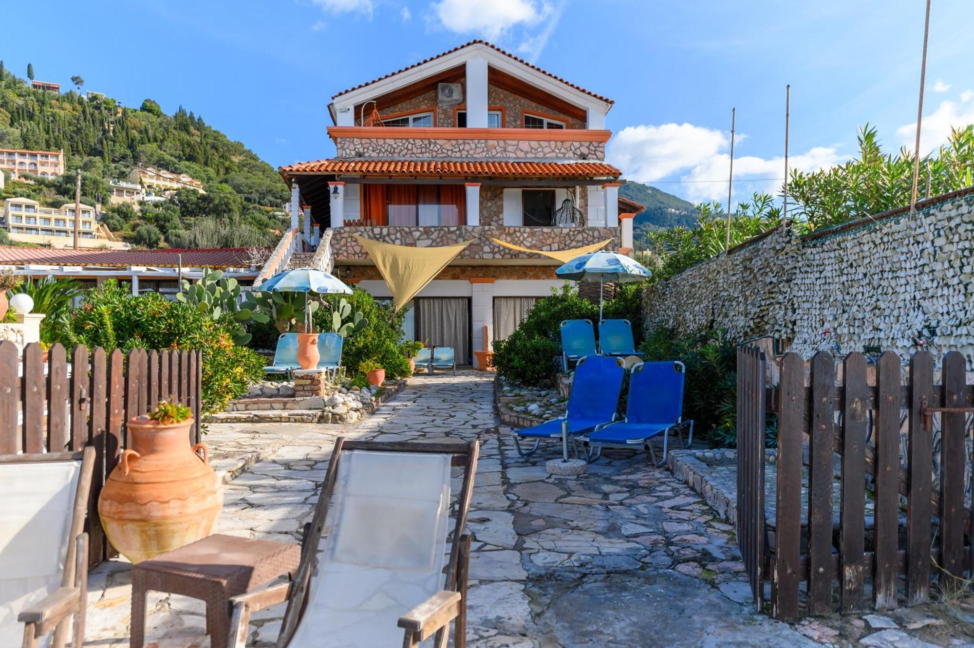 Louiza Apartments Agios Gordios  Extérieur photo