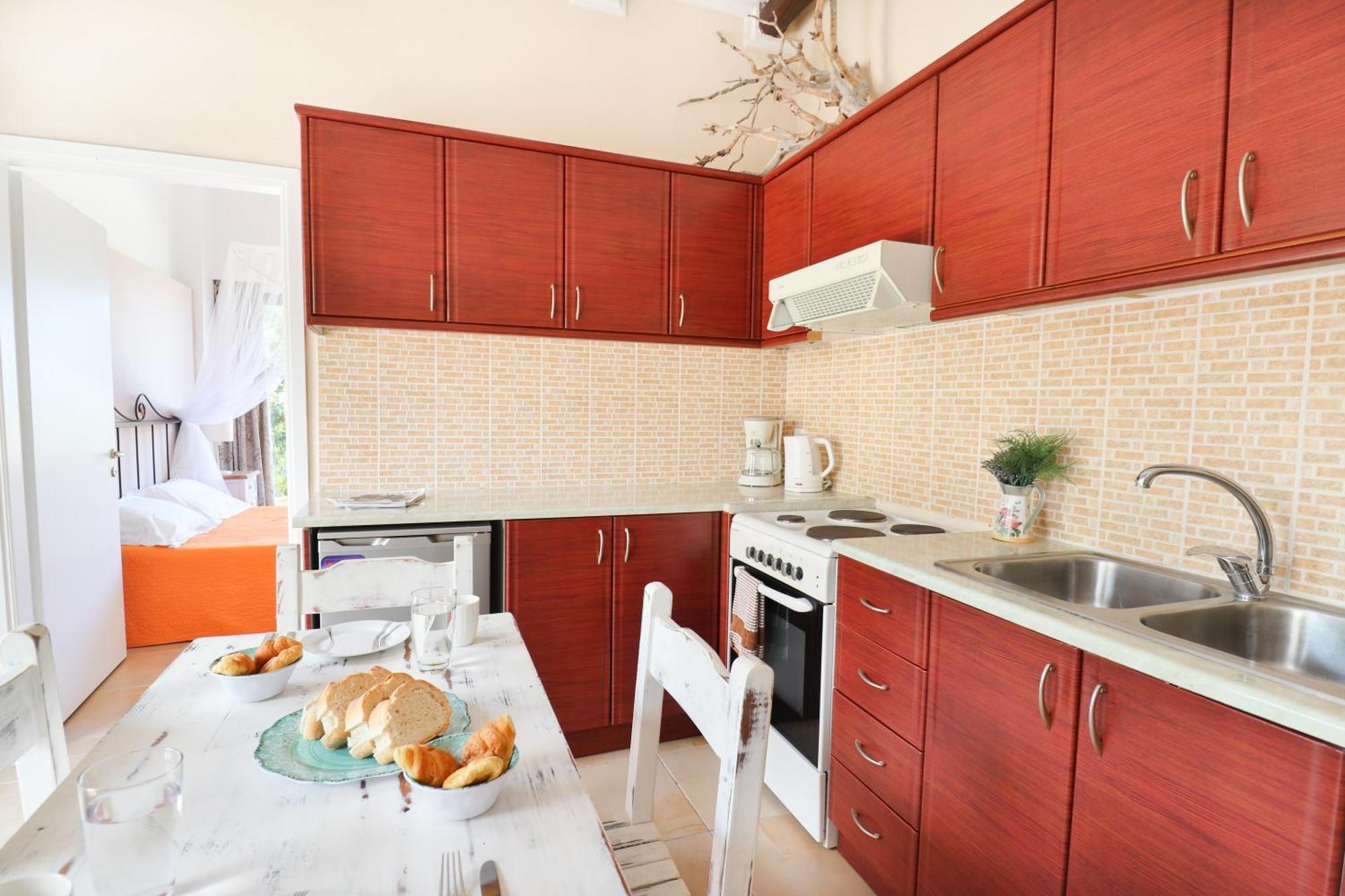 Louiza Apartments Agios Gordios  Extérieur photo