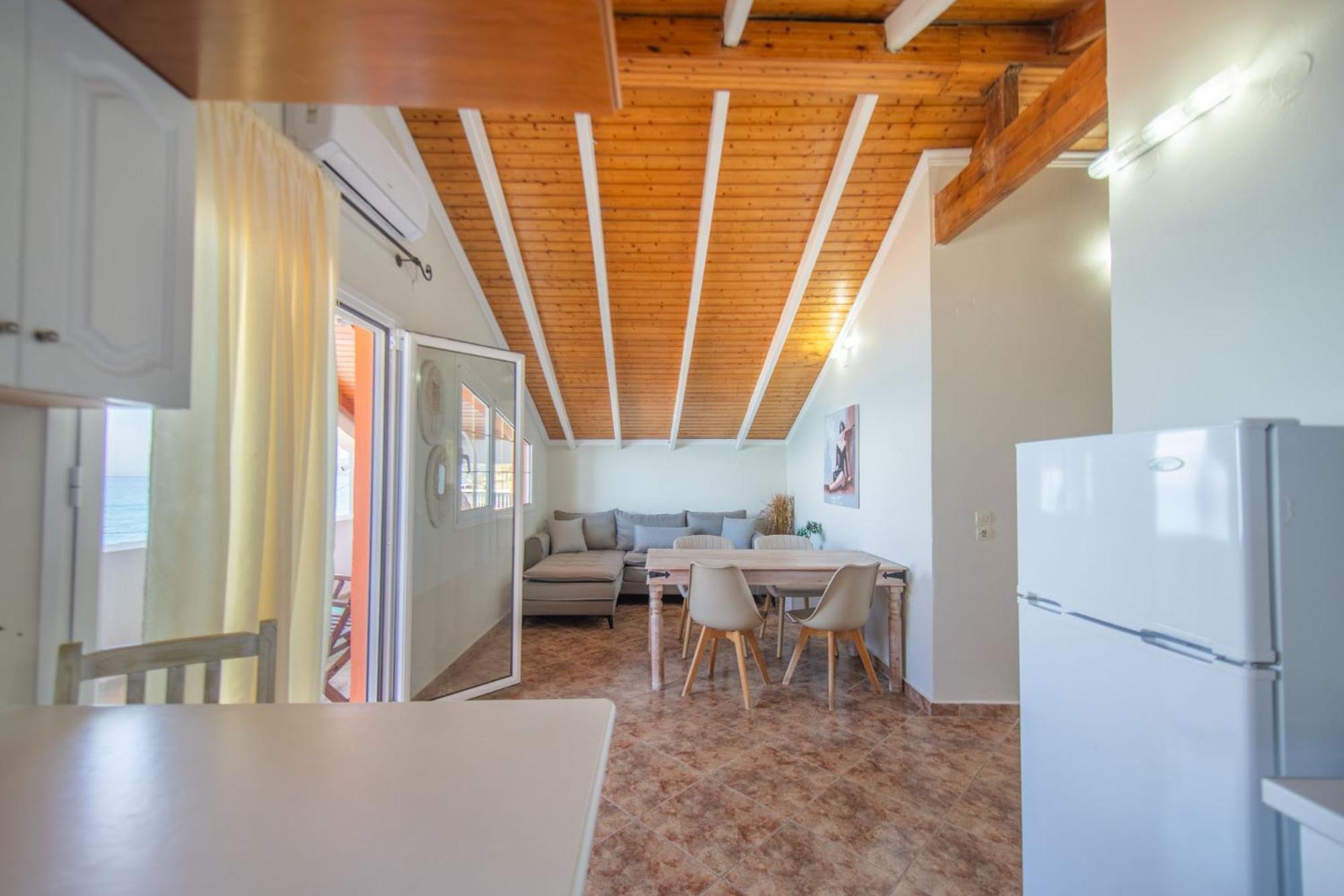 Louiza Apartments Agios Gordios  Extérieur photo