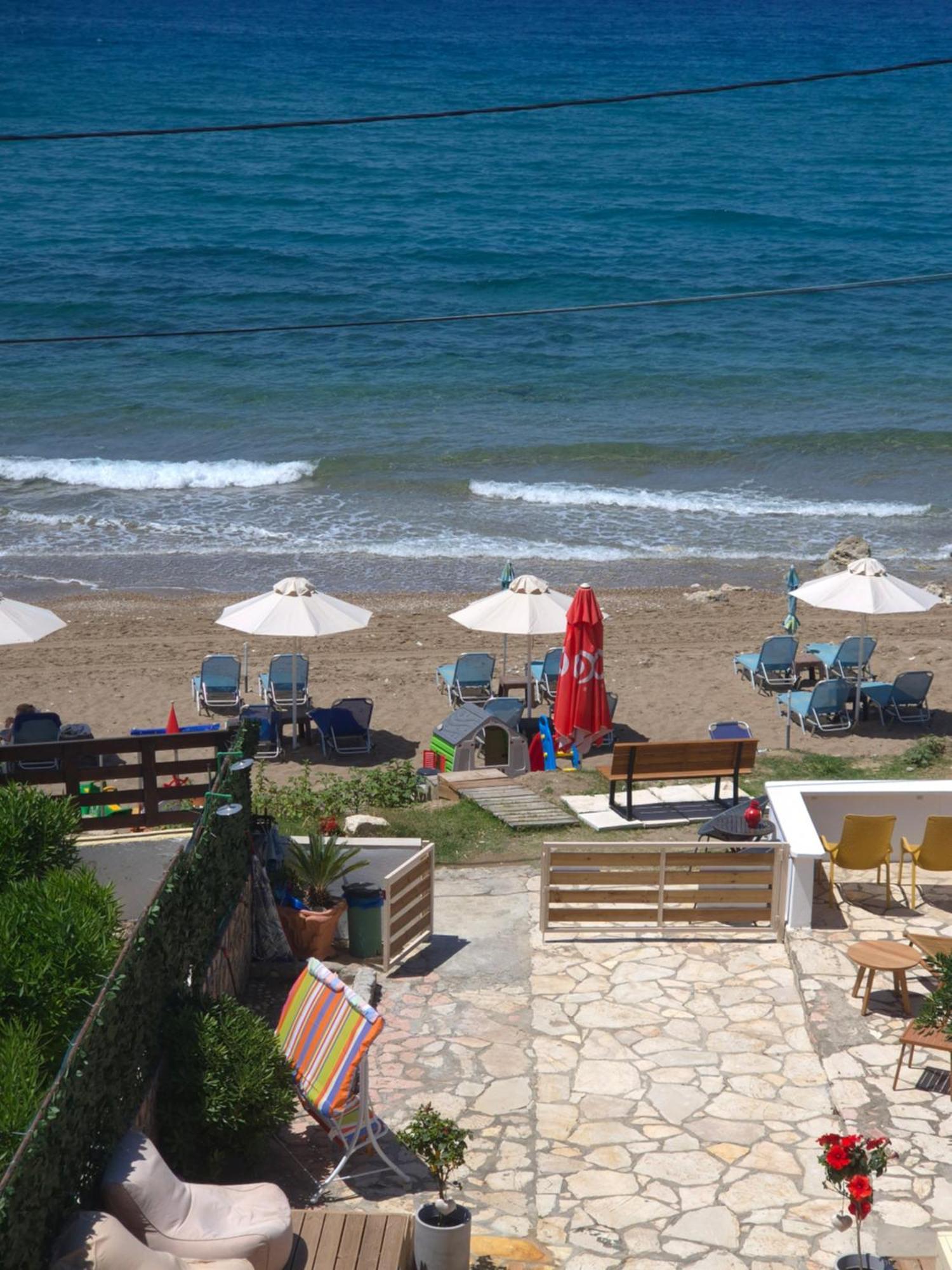 Louiza Apartments Agios Gordios  Extérieur photo