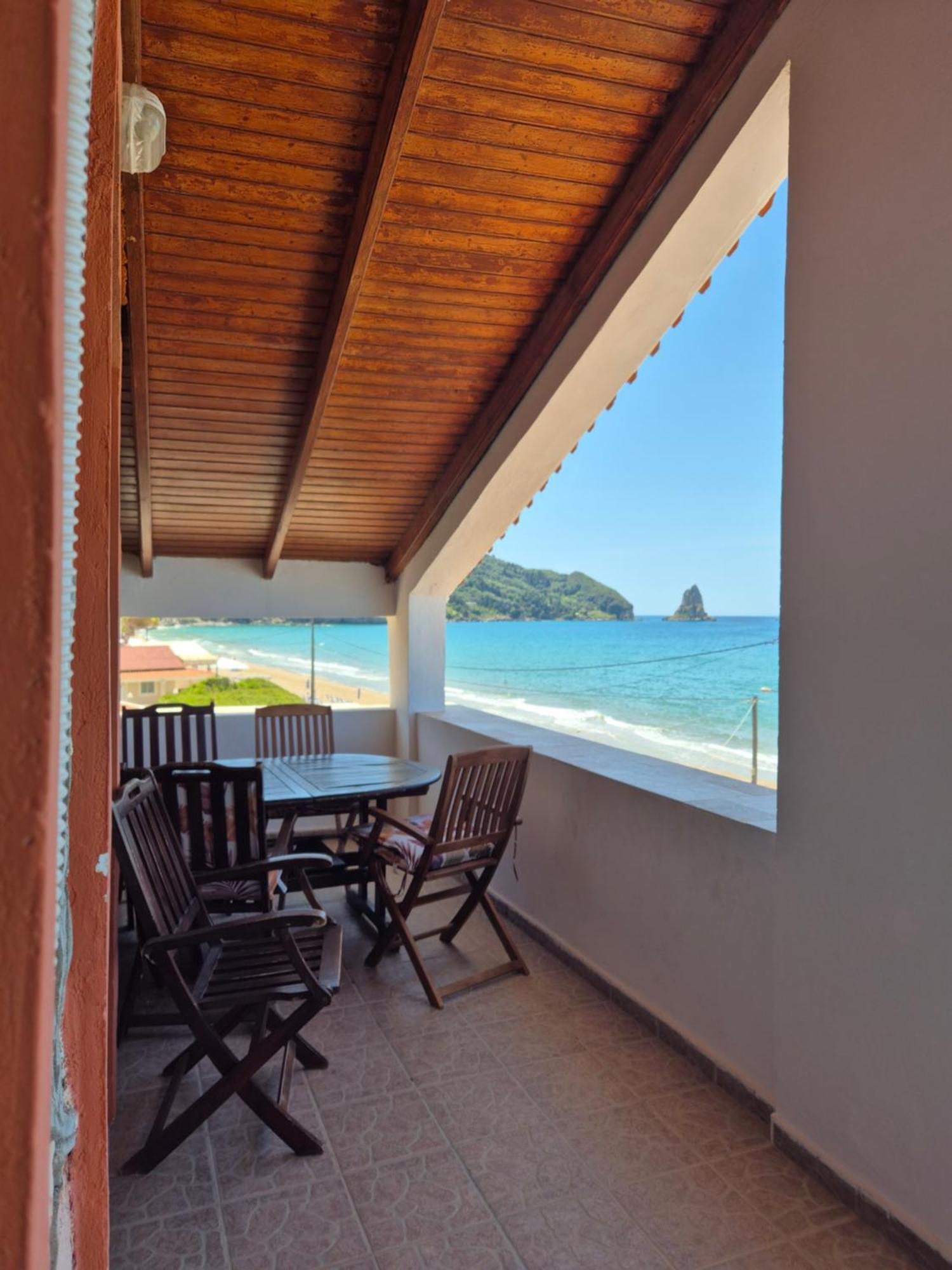 Louiza Apartments Agios Gordios  Extérieur photo